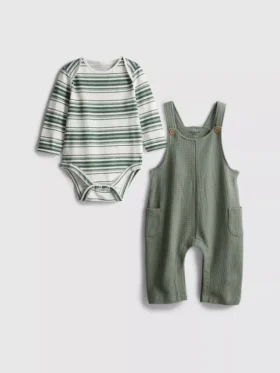 0-18 luni | Set pentru nou-născuți compus din body cu mâneci lungi și salopetă cu textură tip waffle 0-18 luni | Set pentru nou-născuți compus din body cu mâneci lungi și salopetă cu textură tip waffle