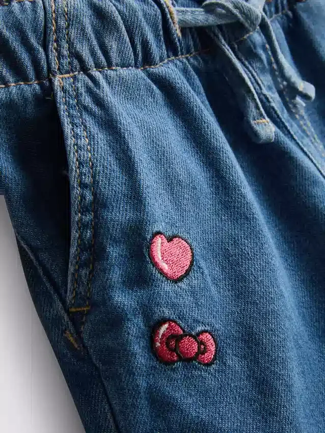 1,5-8 ani | Pantaloni Scurți din denim Hello Kitty 1,5-8 ani | Pantaloni Scurți din denim Hello Kitty
