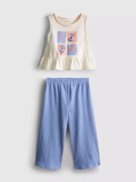 1,5-8 ani | Set compus din bluză cu peplum brodată și pantaloni 1,5-8 ani | Set compus din bluză cu peplum brodată și pantaloni