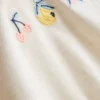 1,5-8 ani | Set compus din bluză cu peplum brodată și pantaloni 1,5-8 ani | Set compus din bluză cu peplum brodată și pantaloni