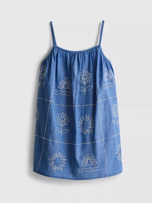 1,5–9 ani | rochie cu bretele din chambray brodată 1,5–9 ani | rochie cu bretele din chambray brodată