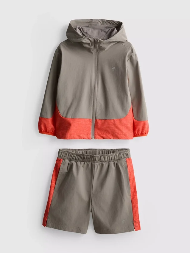 1,5-9 ani | set format din jachetă sport și Pantaloni Scurți 1,5-9 ani | set format din jachetă sport și Pantaloni Scurți