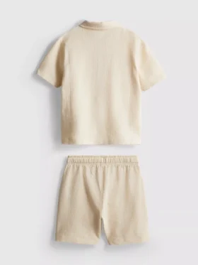 1-9 ani | Set compus din tricou polo texturat și pantaloni scurți
