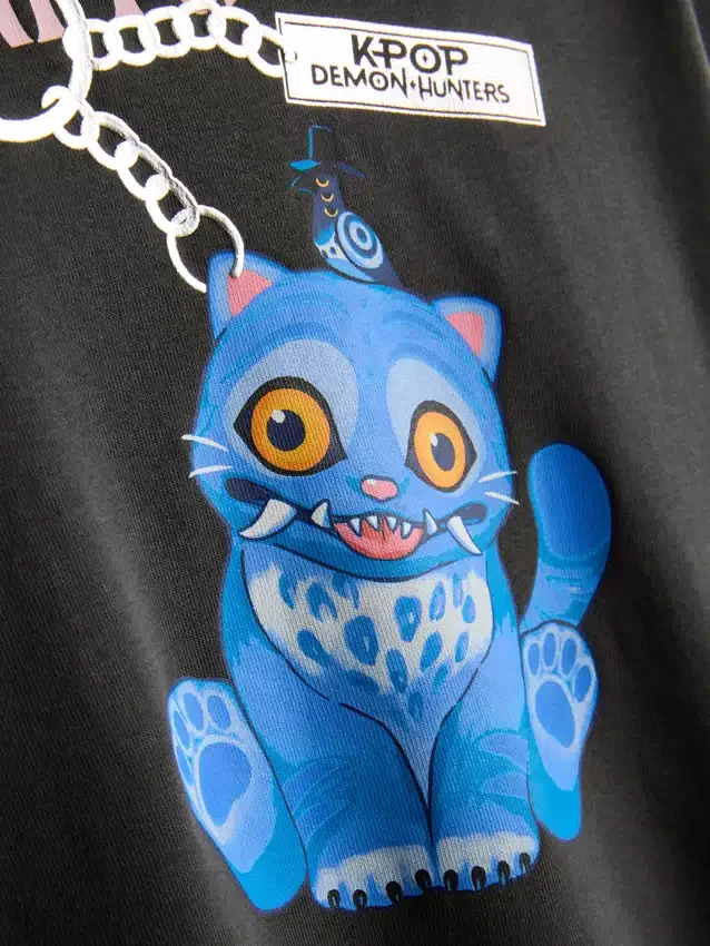 5-15 ani | Cămășa Tricou K-Pop Demon Hunters Derpy 5-15 ani | Cămășa Tricou K-Pop Demon Hunters Derpy