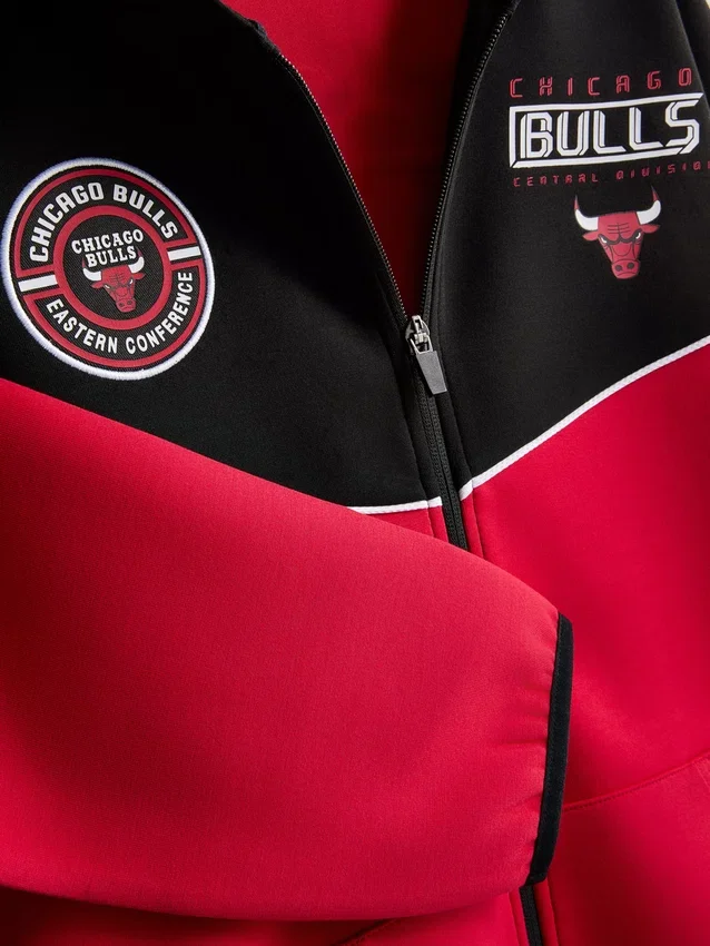 7-15 ani | Hanorac cu glugă și fermoar NBA Chicago Bulls 7-15 ani | Hanorac cu glugă și fermoar NBA Chicago Bulls
