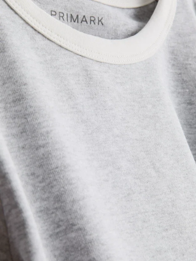 7-15 ani | tricou cu guler în formă de inel 7-15 ani | tricou cu guler în formă de inel