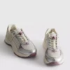 Adidași cu talpă groasă și închidere cu capse