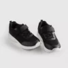 Adidași cu talpă groasă și talpă joasă