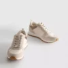 Adidași cu talpă joasă și detalii „Diamanta”