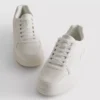 Adidași cu talpă joasă și panouri