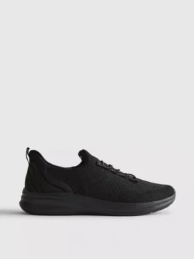 Adidași fără șireturi, cu talpă joasă