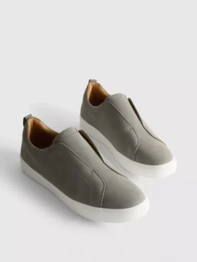 Adidași fără șireturi, cu talpă joasă