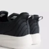 Adidași fără șireturi, cu talpă joasă