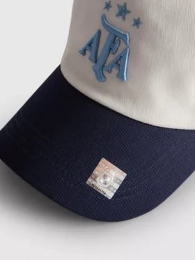 Șapcă de baseball cu tematică fotbalistică din Argentina