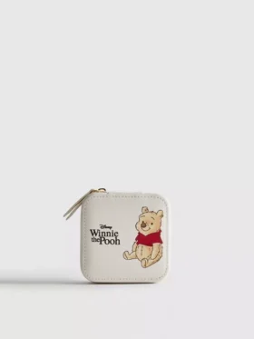 Bijuterii cu personajul Winnie the Pooh de la Disney