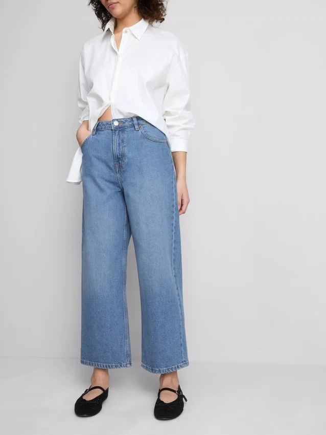 Blugi cropped din denim cu croi larg Blugi cropped din denim cu croi larg