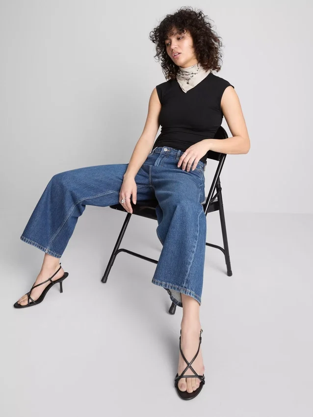Blugi cropped din denim cu croi larg Blugi cropped din denim cu croi larg