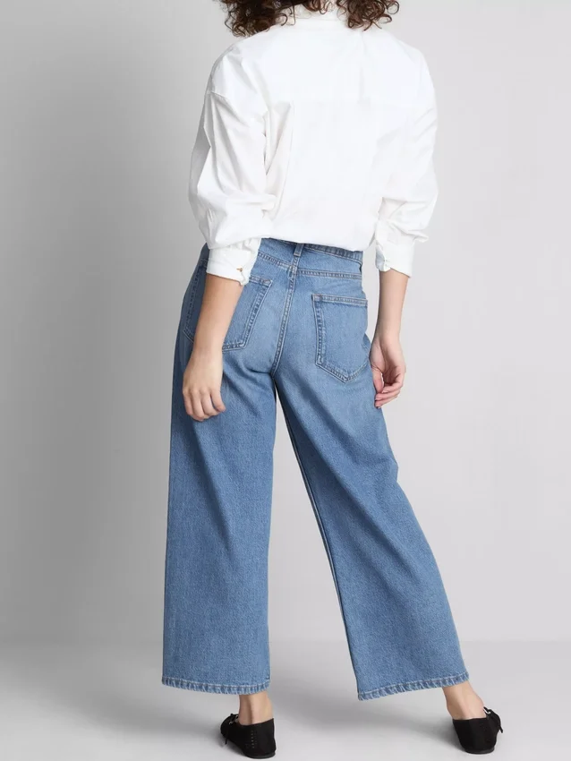 Blugi cropped din denim cu croi larg Blugi cropped din denim cu croi larg