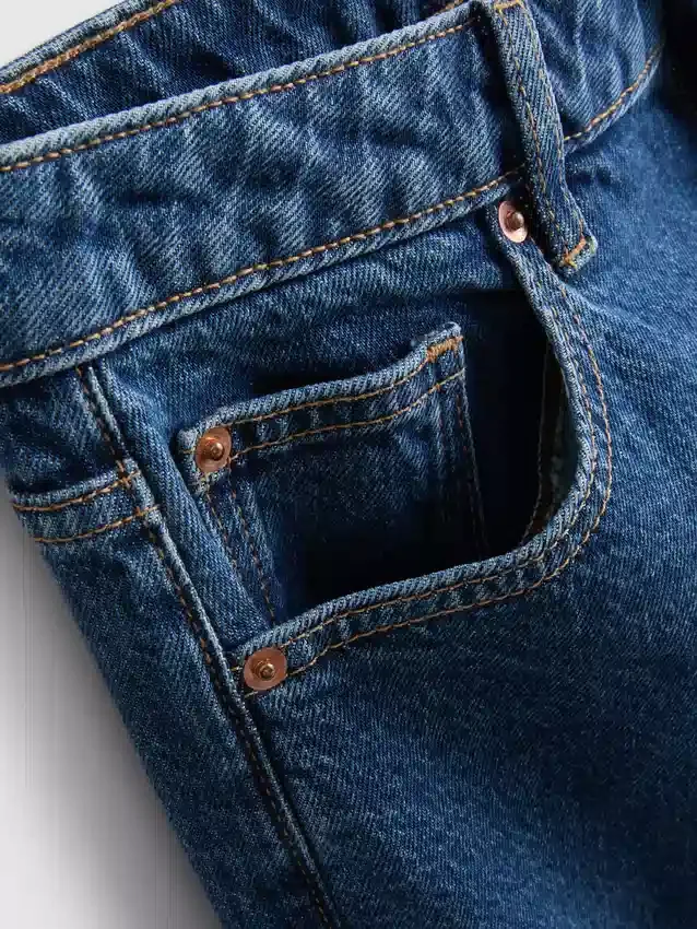 Blugi cropped din denim cu croi larg Blugi cropped din denim cu croi larg