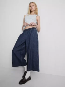 Blugi culotte cu croi larg