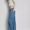 Blugi din denim cu talie joasă, croi drept și lejer Blugi din denim cu talie joasă, croi drept și lejer