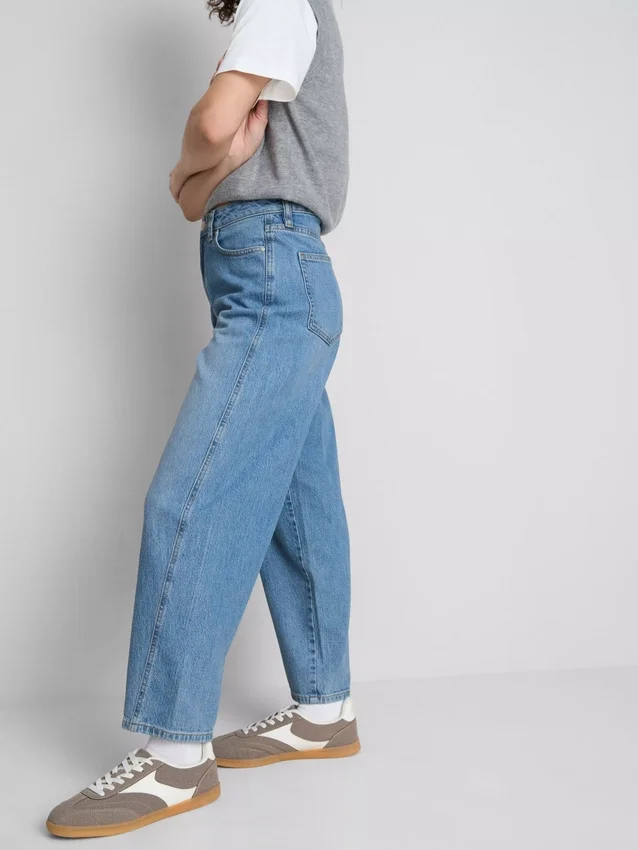 Blugi din denim de bumbac, cu croi drept și picioare conice Blugi din denim de bumbac, cu croi drept și picioare conice