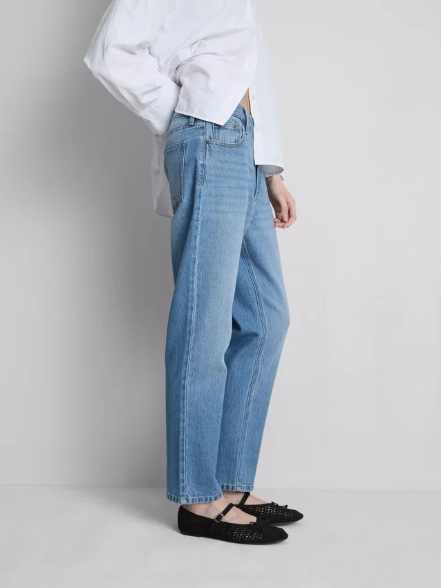 Blugi din denim de bumbac cu talie medie și croi drept Blugi din denim de bumbac cu talie medie și croi drept