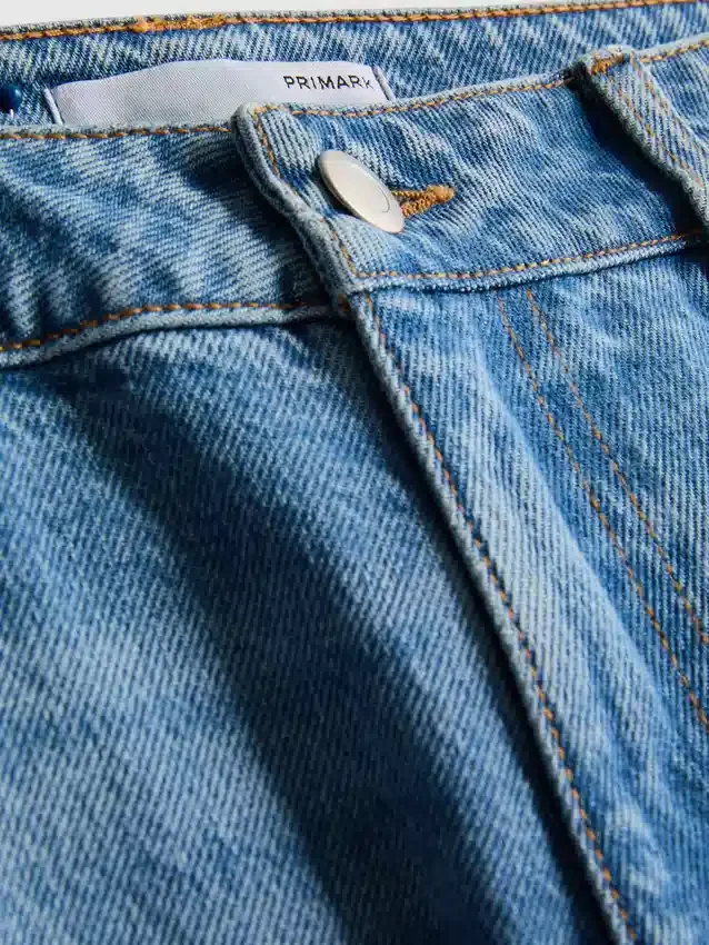 Blugi din denim de bumbac cu talie medie și croi drept Blugi din denim de bumbac cu talie medie și croi drept