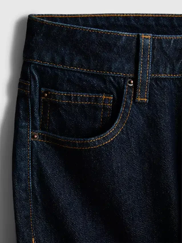 Blugi din denim de bumbac cu talie medie și croi drept Blugi din denim de bumbac cu talie medie și croi drept