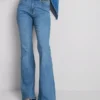 Blugi din denim de bumbac, cu talie medie și croi evazat Blugi din denim de bumbac, cu talie medie și croi evazat