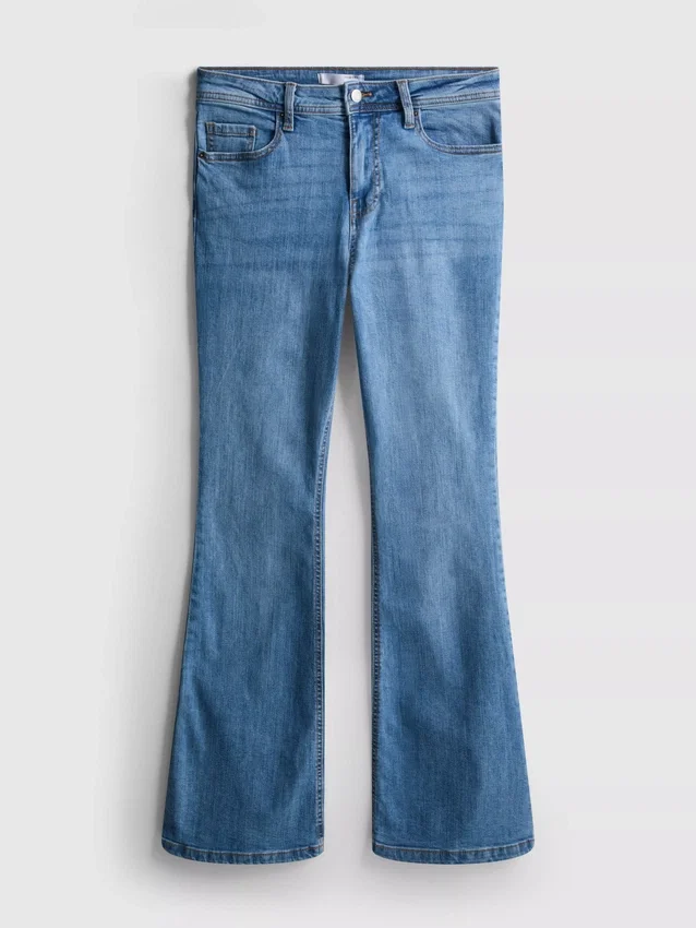 Blugi din denim de bumbac, cu talie medie și croi evazat Blugi din denim de bumbac, cu talie medie și croi evazat