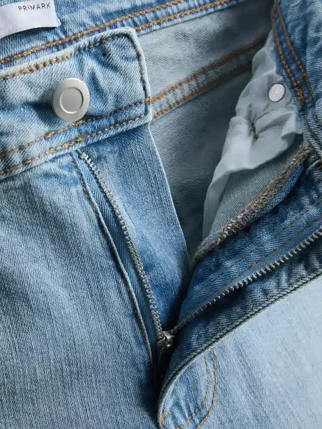 Blugi din denim de bumbac, cu talie medie și croi evazat Blugi din denim de bumbac, cu talie medie și croi evazat