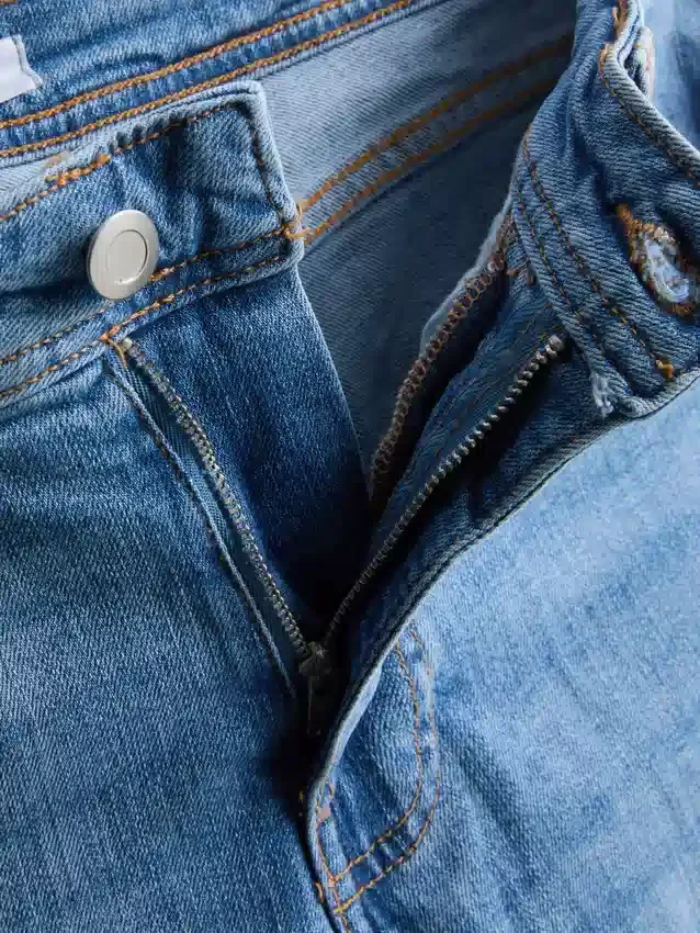 Blugi din denim de bumbac, cu talie medie și croi evazat Blugi din denim de bumbac, cu talie medie și croi evazat