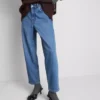 Blugi din denim de bumbac, cu talie înaltă și croi conic Blugi din denim de bumbac, cu talie înaltă și croi conic