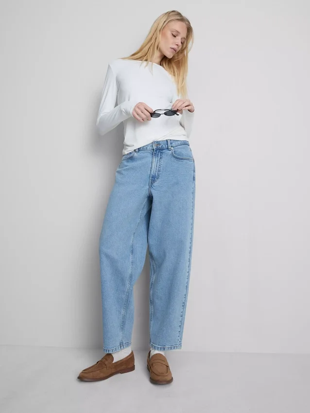 Blugi din denim de bumbac, cu talie înaltă și croi conic Blugi din denim de bumbac, cu talie înaltă și croi conic