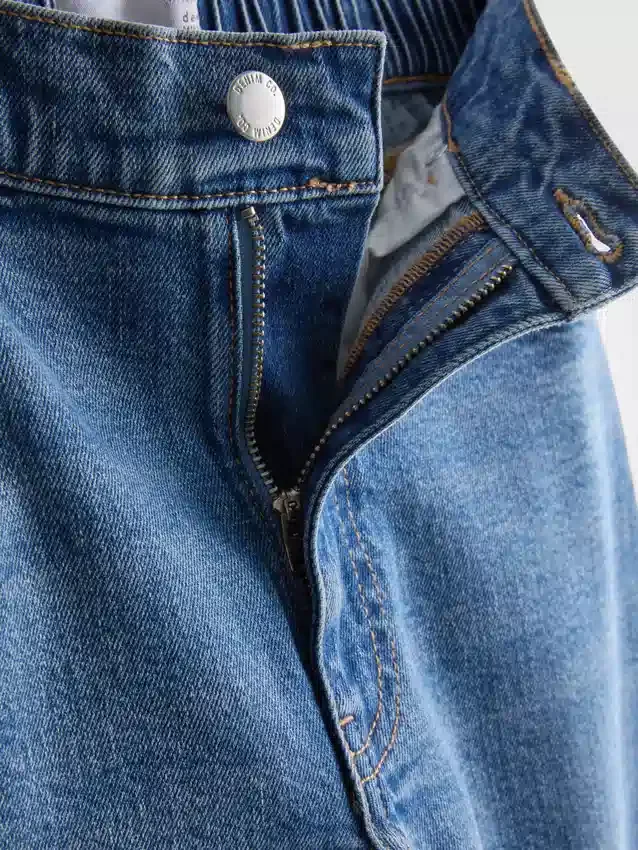 Blugi din denim de bumbac, cu talie înaltă și croi conic Blugi din denim de bumbac, cu talie înaltă și croi conic