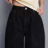 Blugi din denim de bumbac de calitate superioară, cu croi evazat Blugi din denim de bumbac de calitate superioară, cu croi evazat