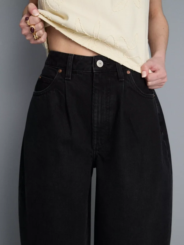 Blugi din denim de bumbac de calitate superioară, cu croi evazat Blugi din denim de bumbac de calitate superioară, cu croi evazat