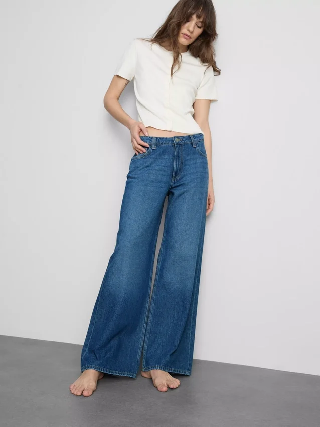 Blugi din denim de bumbac, talie medie, croi larg Blugi din denim de bumbac, talie medie, croi larg