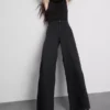 Blugi din denim de bumbac, talie medie, croi larg Blugi din denim de bumbac, talie medie, croi larg
