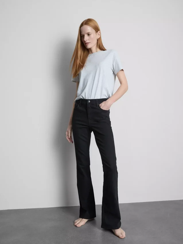 Blugi din denim de bumbac, talie medie, evazați Blugi din denim de bumbac, talie medie, evazați