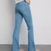 Blugi din denim de bumbac, talie medie, evazați Blugi din denim de bumbac, talie medie, evazați
