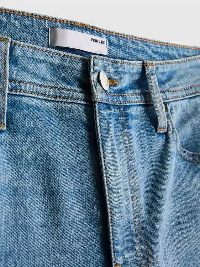 Blugi din denim de bumbac, talie medie, evazați Blugi din denim de bumbac, talie medie, evazați