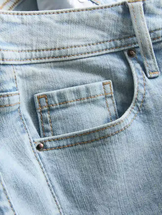 Blugi din denim de bumbac, talie medie, evazați Blugi din denim de bumbac, talie medie, evazați