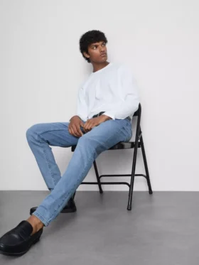 Blugi skinny cu talie medie