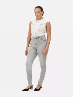 Blugi skinny cu talie înaltă