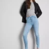 Blugi skinny cu talie înaltă de ultimă generație Blugi skinny cu talie înaltă de ultimă generație