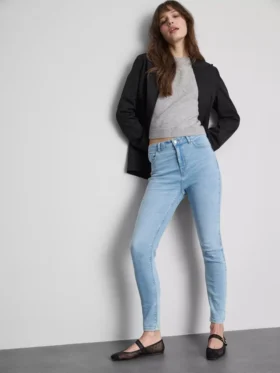 Blugi skinny cu talie înaltă de ultimă generație
