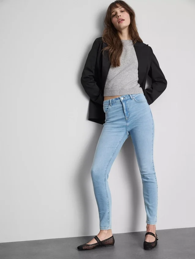 Blugi skinny cu talie înaltă de ultimă generație Blugi skinny cu talie înaltă de ultimă generație