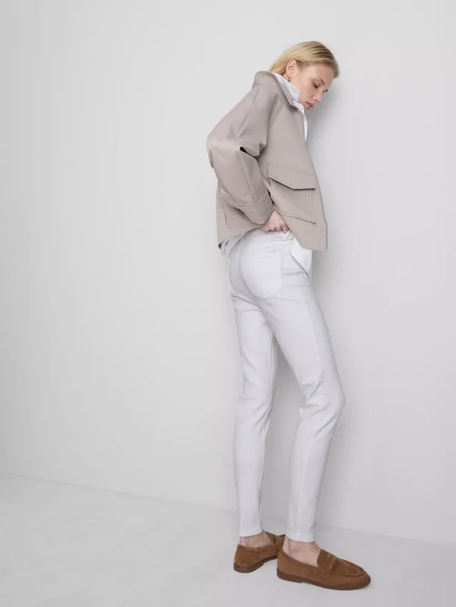 Blugi skinny cu talie înaltă de ultimă generație Blugi skinny cu talie înaltă de ultimă generație